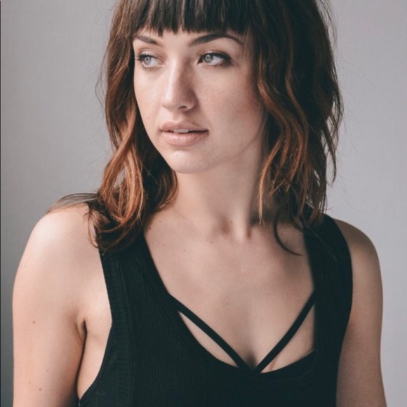 Seamless Double Strap Bralette - Picture 3 of 5